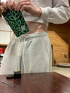 YourFavTwinkie online show from 02.03.26