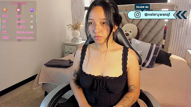 Valery wang online show from 03.04.26