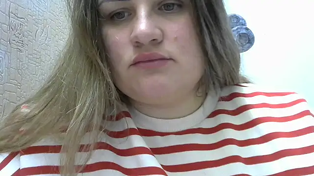 Snapshot of Honeydew-Waves chatting on 12.16.25 Honeydew-Waves online show from 12.16.25