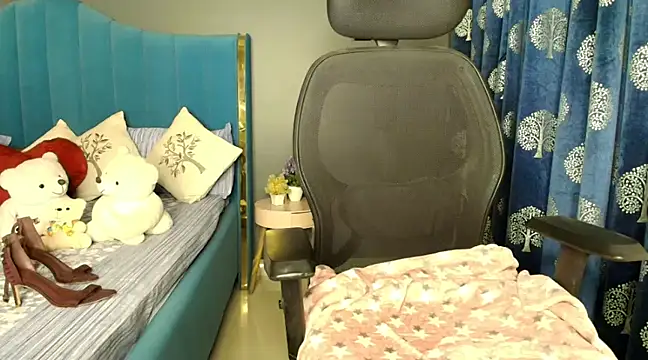 CUTE princess 143 online show from 02.06.25