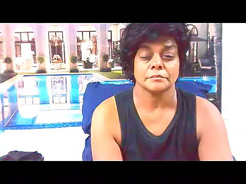 Snapshot of indianCherryPie chatting on 03.09.25 indianCherryPie online show from 03.09.25