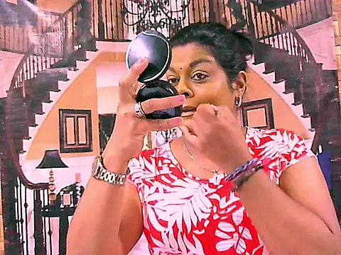 Snapshot of indianCherryPie chatting on 09.16.25 indianCherryPie online show from 09.16.25