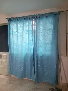 Snapshot of giuliana_andrade chatting on 03.11.25 giuliana andrade online show from 03.11.25