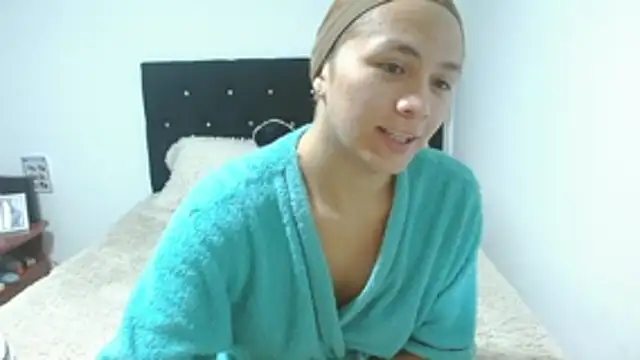 Snapshot of giuliana_andrade chatting on 10.24.25 giuliana andrade online show from 10.24.25