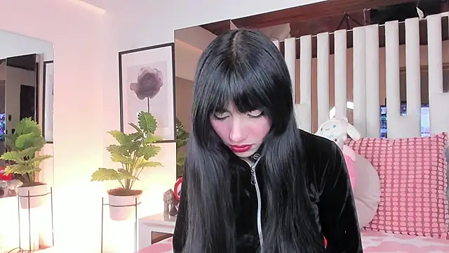 Snapshot of Kitty_Eliffe chatting on 12.14.25 Kitty Eliffe online show from 12.14.25