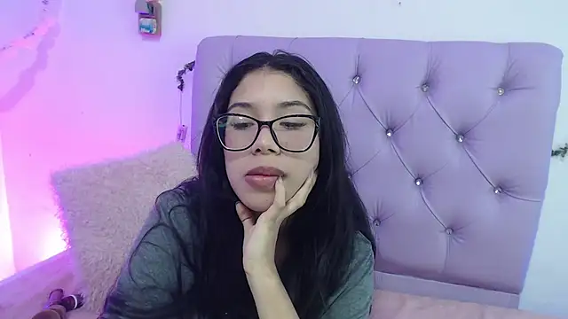 AmberJeong online show from 01.26.25