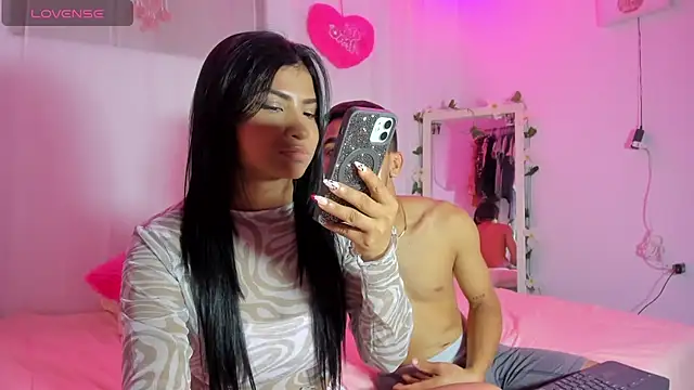 Snapshot of catalina_and_roger chatting on 02.06.25 catalina and roger online show from 02.06.25