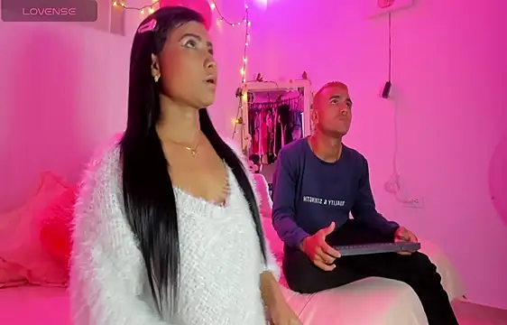 Snapshot of catalina_and_roger chatting on 02.19.25 catalina and roger online show from 02.19.25