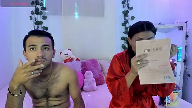 Snapshot of catalina_and_roger chatting on 09.29.25 catalina and roger online show from 09.29.25