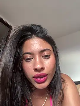 Snapshot of AlessaPears chatting on 12.07.24 AlessaPears online show from 12.07.24