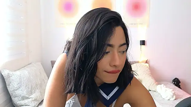 Snapshot of AlessaPears chatting on 10.22.25 AlessaPears online show from 10.22.25