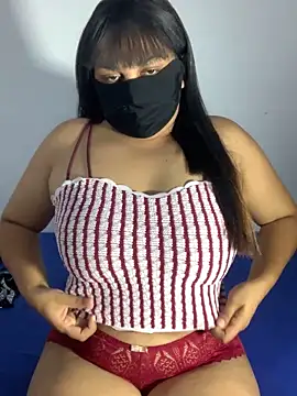 Snapshot of Jeroliee_viyana chatting on 05.28.26 Jeroliee viyana online show from 05.28.26