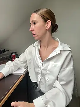 lola tentatiion online show from 03.10.25