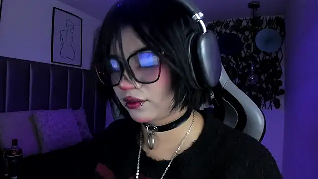 Snapshot of Kitty_Gang chatting on 07.02.26 Kitty Gang online show from 07.02.26