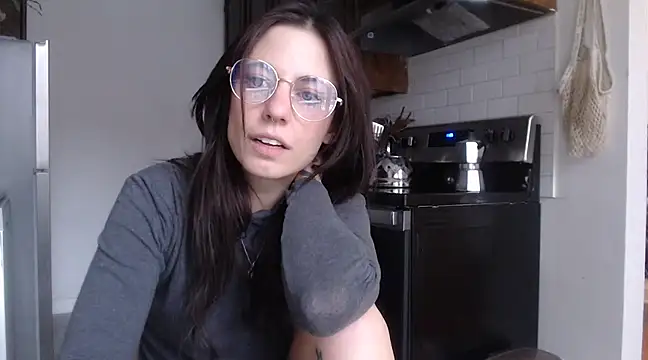 MaeDaybaby online show from 12.16.24