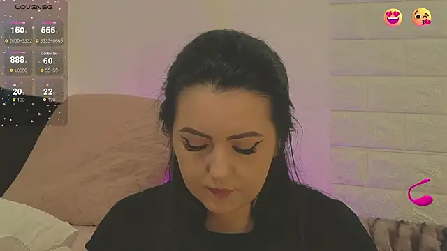 Ariel  Blossom online show from 03.03.25