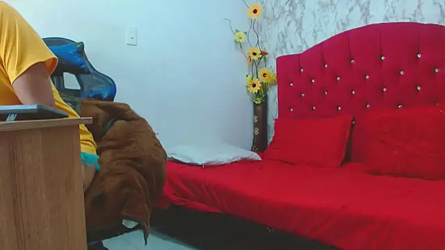 Snapshot of AlexaFontana chatting on 02.05.26 AlexaFontana online show from 02.05.26