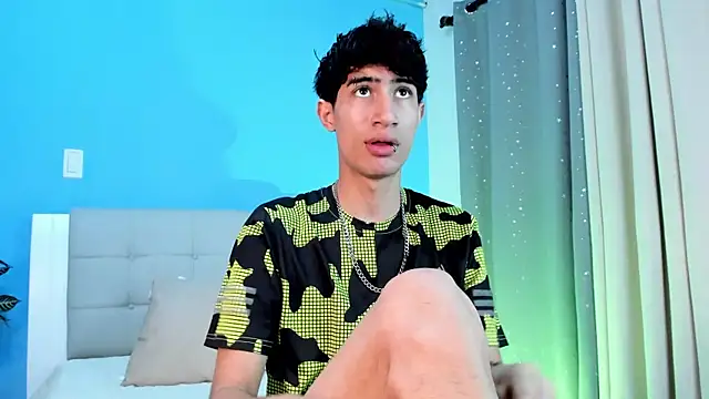 Snapshot of novaybrian chatting on 01.10.25 novaybrian online show from 01.10.25