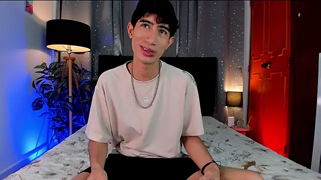 Snapshot of novaybrian chatting on 01.18.25 novaybrian online show from 01.18.25