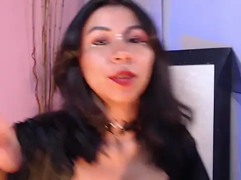 Snapshot of selene_gils chatting on 09.29.25 selene gils online show from 09.29.25