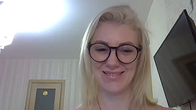 Snapshot of Pabonya91 chatting on 01.28.25 Pabonya91 online show from 01.28.25