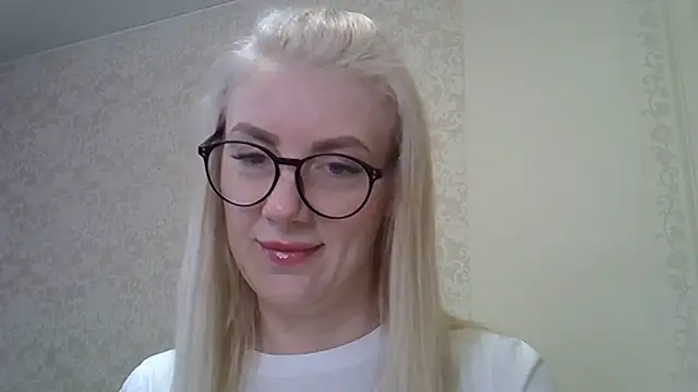 Snapshot of Pabonya91 chatting on 02.11.25 Pabonya91 online show from 02.11.25