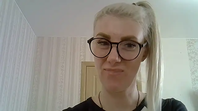 Snapshot of Pabonya91 chatting on 02.26.25 Pabonya91 online show from 02.26.25