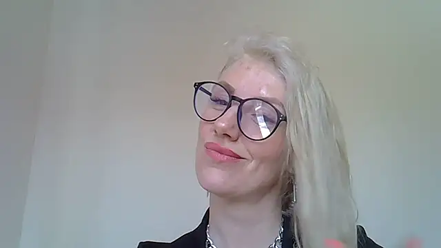 Snapshot of Pabonya91 chatting on 03.19.25 Pabonya91 online show from 03.19.25