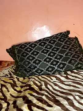 Lalou online show from 11.17.25