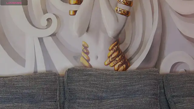 hailey peach online show from 10.02.25