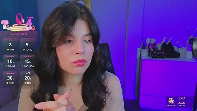 Jenna Adams  online show from 09.22.25