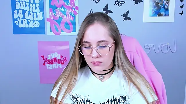 MiaMilas online show from 01.29.25