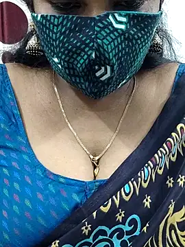 mallu-sumi online show from 02.18.25