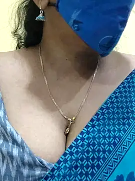 mallu-sumi online show from 03.06.25