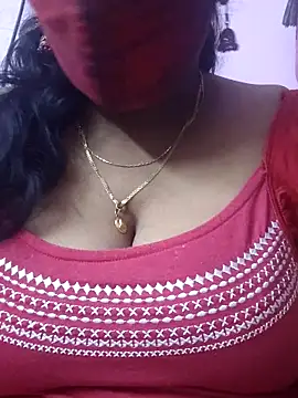 mallu-sumi online show from 10.28.25