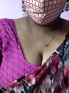 mallu-sumi online show from 12.18.25