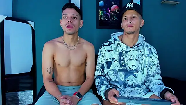 Snapshot of Friendsofeverything_ chatting on 03.08.25 Friendsofeverything online show from 03.08.25