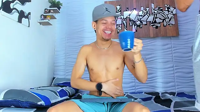 Snapshot of Friendsofeverything_ chatting on 09.24.25 Friendsofeverything online show from 09.24.25