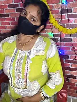 Snapshot of PeaCoooock chatting on 02.08.26 PeaCoooock online show from 02.08.26