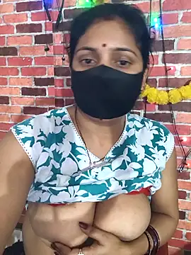 Snapshot of PeaCoooock chatting on 04.06.26 PeaCoooock online show from 04.06.26