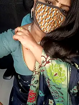 Snapshot of honey-sexy chatting on 12.03.24 honey-sexy online show from 12.03.24