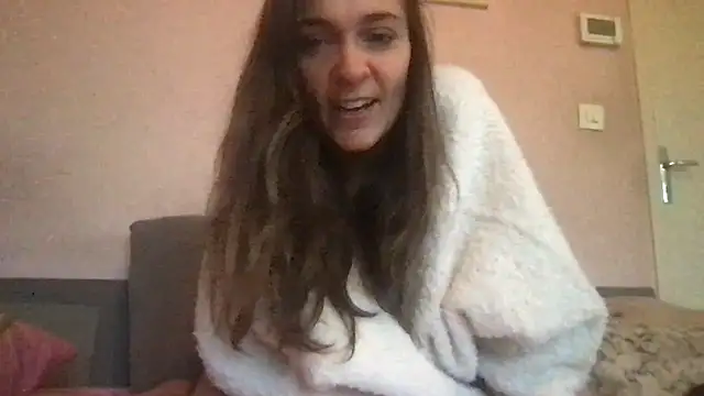 Snapshot of dosynophia2 chatting on 01.14.25 dosynophia2 online show from 01.14.25