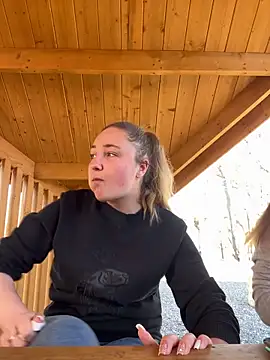 Joannakiss online show from 03.12.25