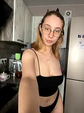 Kitty Katrine online show from 01.10.26