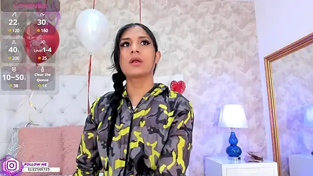 Eliza Thaylor   online show from 02.18.25