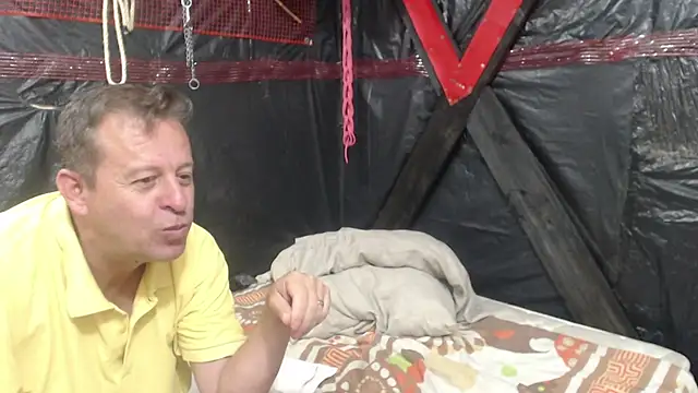 Snapshot of ZuriandAlex chatting on 01.07.25 ZuriandAlex online show from 01.07.25