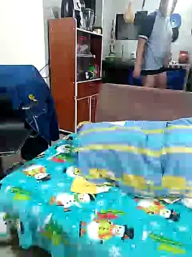 Snapshot of ZuriandAlex chatting on 01.23.25 ZuriandAlex online show from 01.23.25