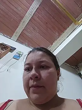 Snapshot of ZuriandAlex chatting on 11.20.25 ZuriandAlex online show from 11.20.25