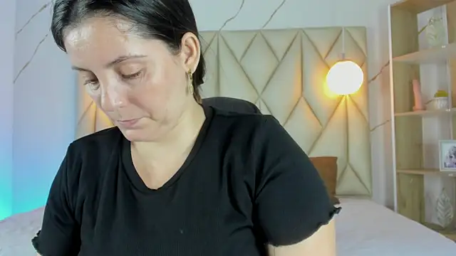 angelswets online show from 12.20.25