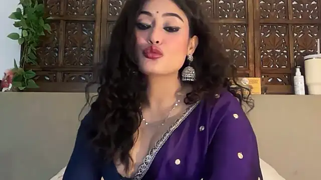 Snapshot of GoddessAnna chatting on 05.10.26 GoddessAnna online show from 05.10.26